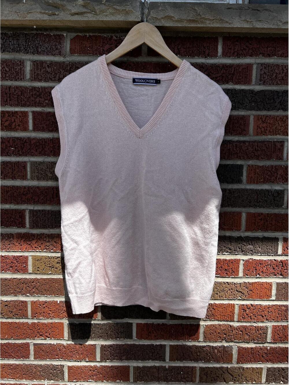 Woolovers Light Pink V Neck Sleeveless Sweater Vest Top